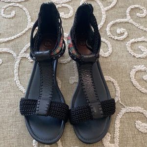 The Sak Sahara 1 1/4” wedge sandal. EUC, size 9 (EU 40)